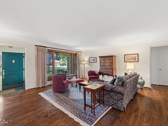 4th image of 520 Hampton Rd