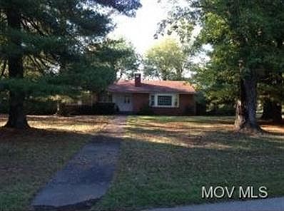 1st image of 22 Meadowcrest Dr