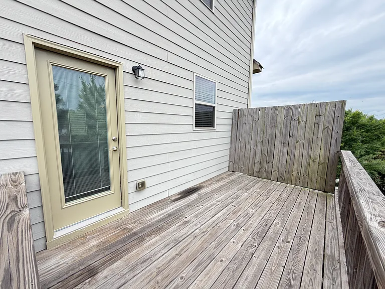 2838 Village Park Bnd — Photo 23
