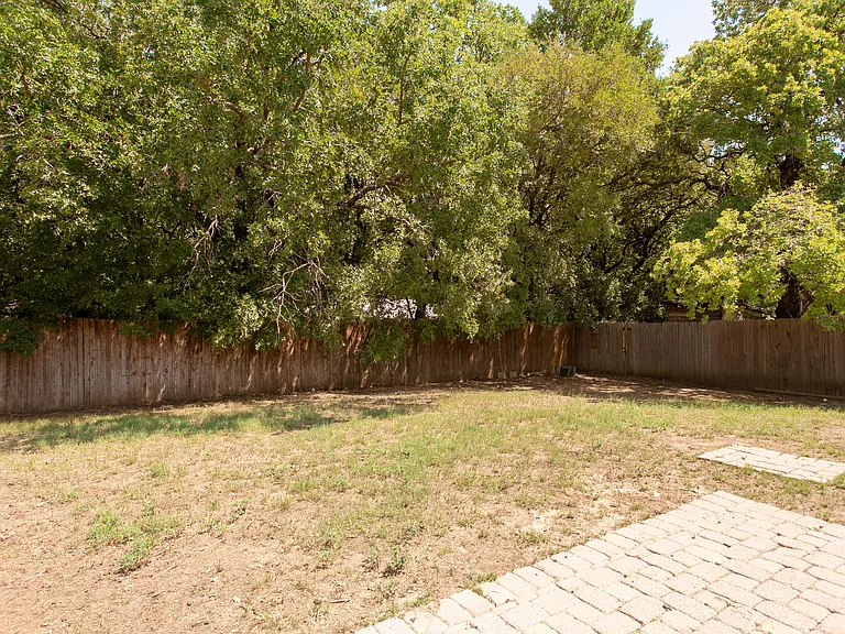 9005 Glen Falls Ln — Photo 15