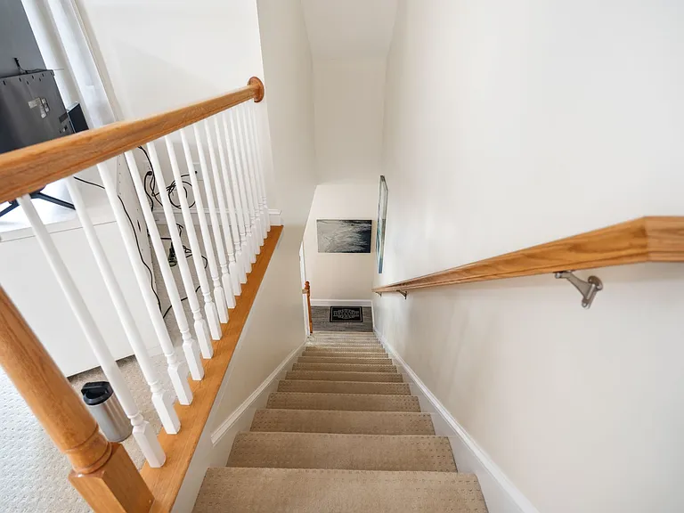 128 Ashworth Ave #307 — Photo 19