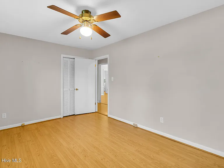 609 Edgehill Rd — Photo 27