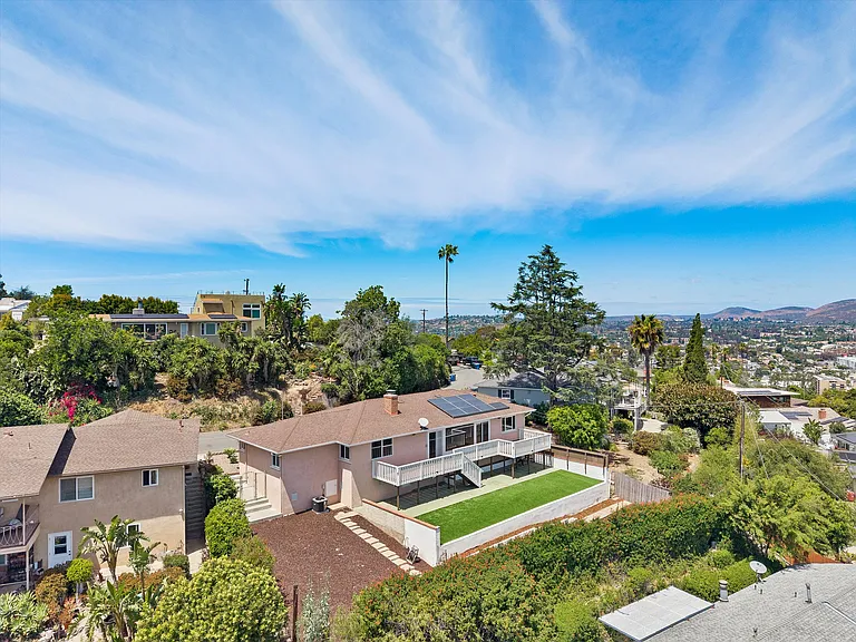 4258 Summit Dr — Photo 9