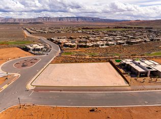 15 S Endless Trl, Hurricane, UT 84737