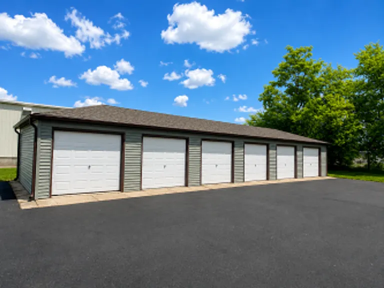 850 Bridgit Ln SE — Photo 3