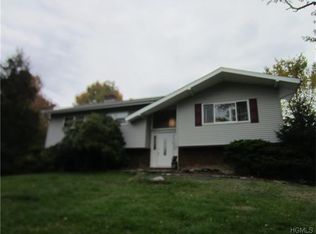 5 Bayberry Dr, Monroe, NY 10950