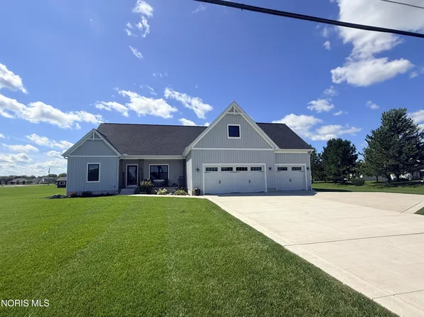 800 Bradner Rd, Northwood, OH 43619