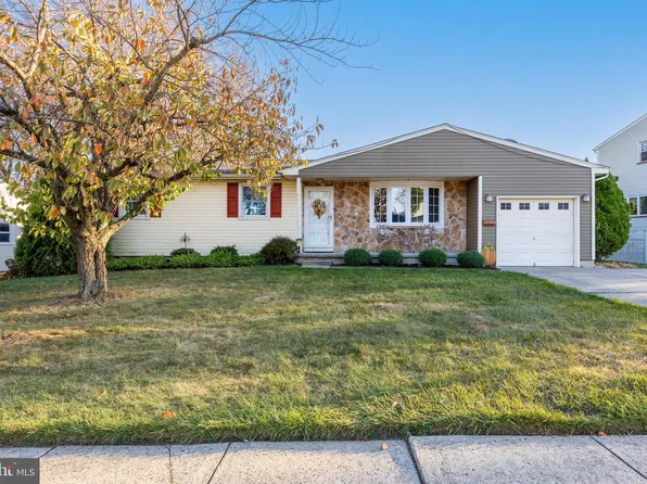102 Kathleen Ave, Delran, NJ 08075