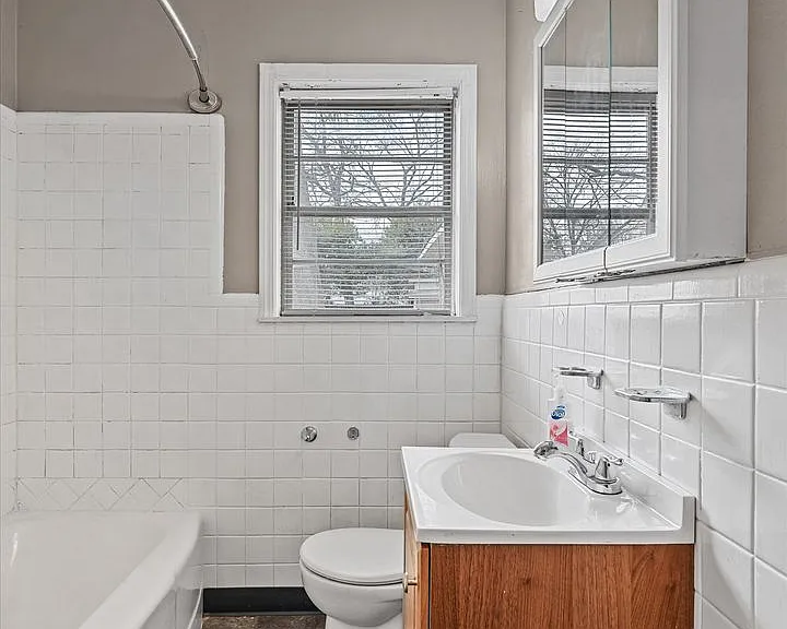2726 W Cavett Dr — Photo 18