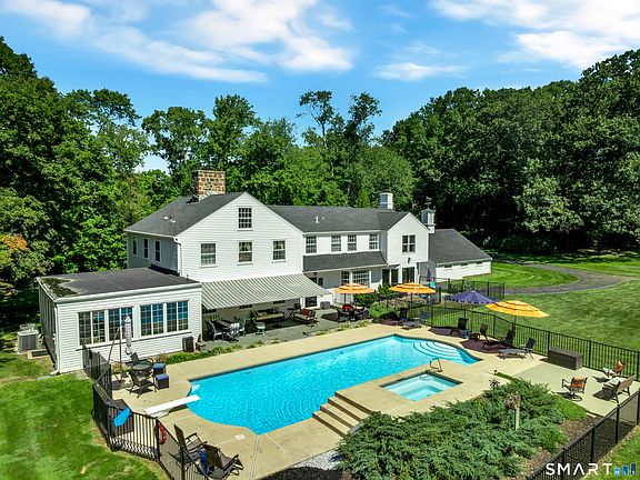 2nd image of 40 Brookhills Road