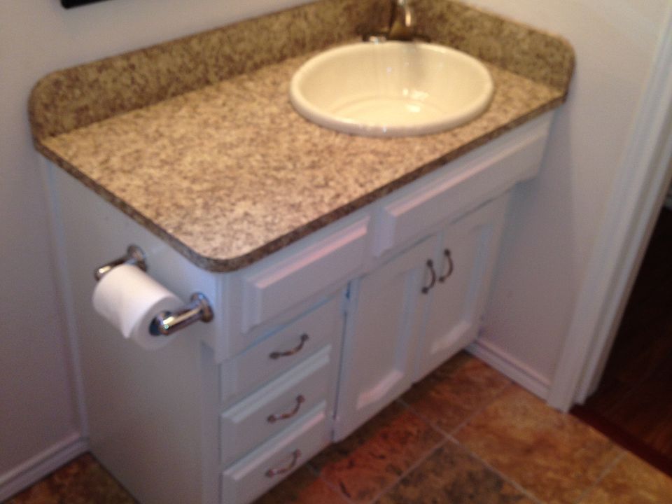 1st image of 8104 Pinewood Dr