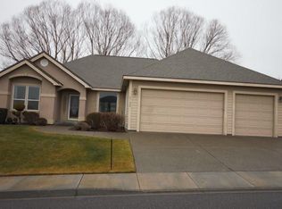 8722 W 3rd Ave, Kennewick, WA 99336