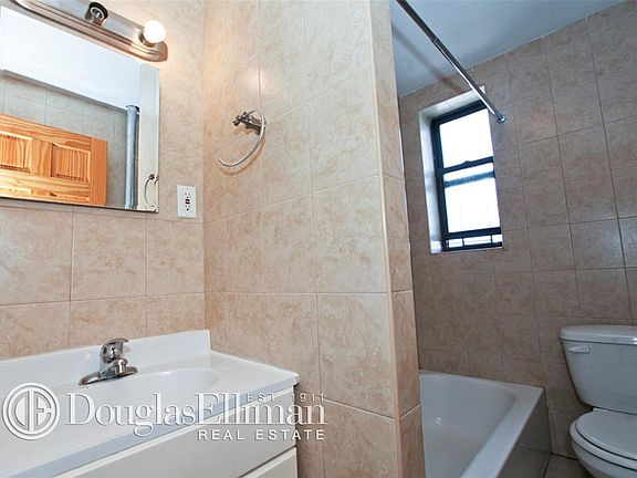 5th image of 289 Convent Ave APT 53