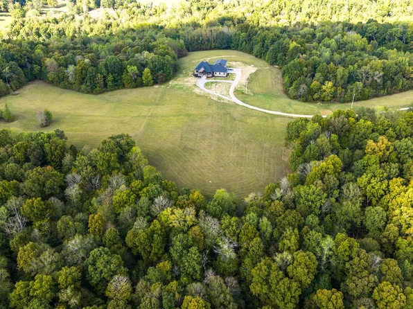 120 Hummingbird Meadows Rd, Palmyra, TN 37142