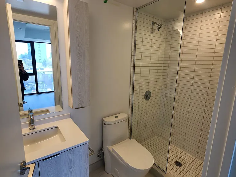 86 Dundas St E #407 — Photo 16