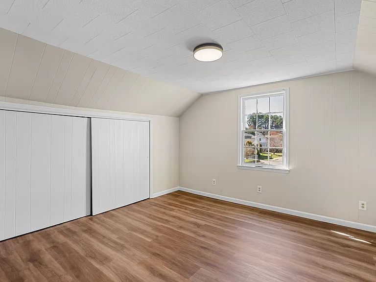 720 N Main St — Photo 10