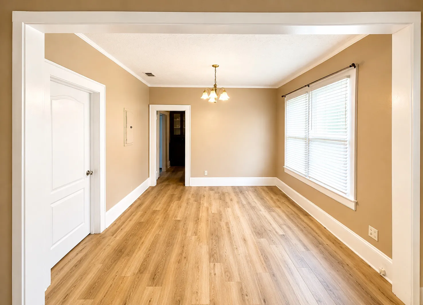 2 bed, 938 sqft, $1,290 — Photo 3