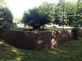 Retaining wall