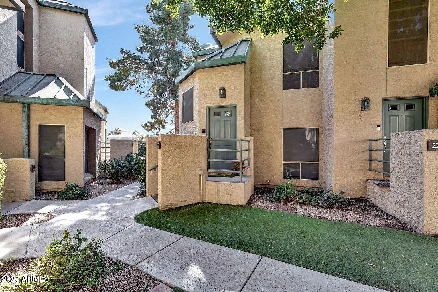 2 bed, 2.0 bath, 1259 sqft, $1,950 — Photo 2