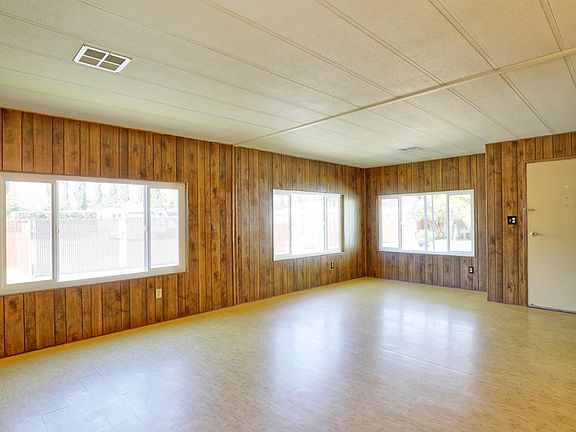 5th image of 153 Walnut Dr #153