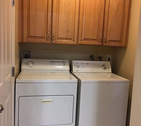 3rd image of 643 Vasona Ave
