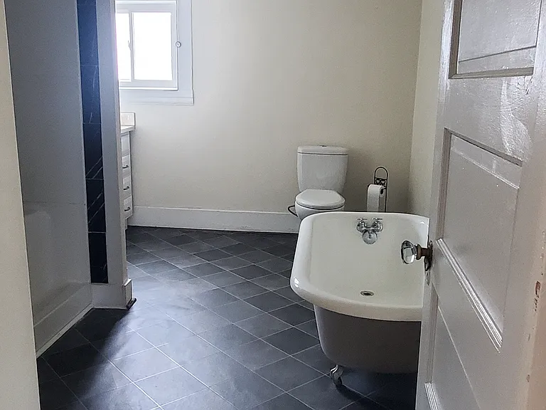 606 Riverland Rd SE — Photo 34