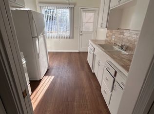 425 E Magnolia Blvd #C, Burbank, CA 91501