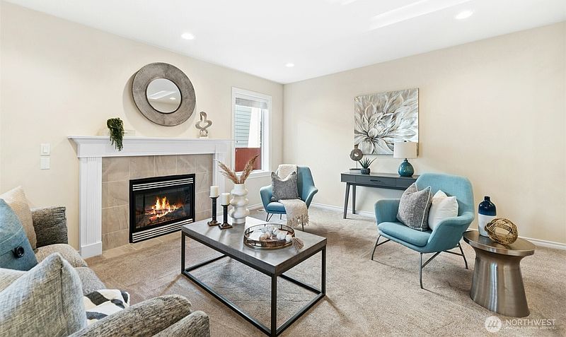 2nd image of 723 N 198th Street