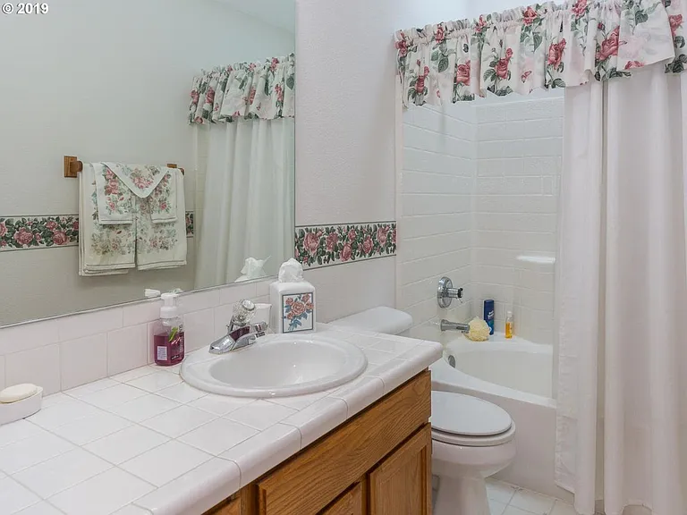 3120 SW 31st St — Photo 15