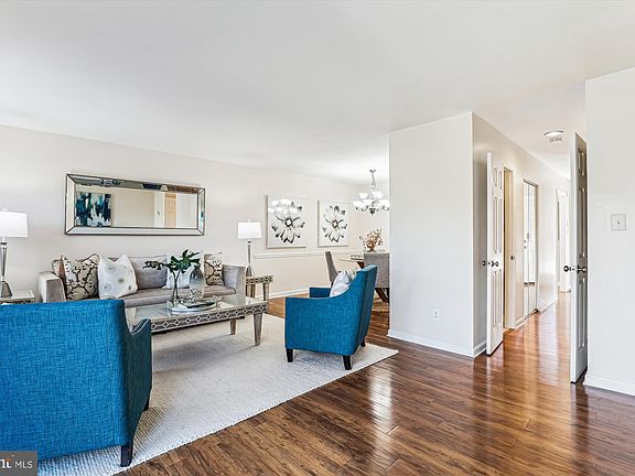 5th image of 12457 Andover Ct