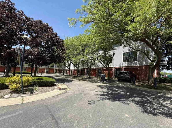 4502 W Westchester Square #3, West Milwaukee, WI 53214