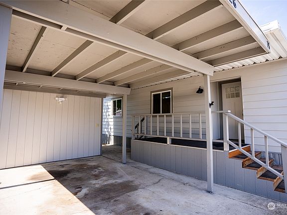5th image of 3026 35th Avenue Ct E #75