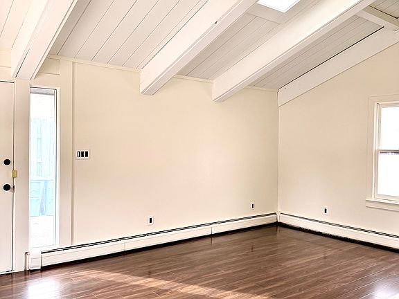3rd image of 601 City Park Ave APT 2