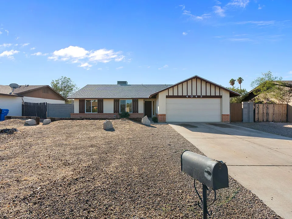 4043 W Sweetwater Ave