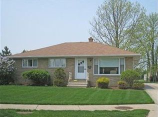 4832 Southwood Dr, Brooklyn, OH