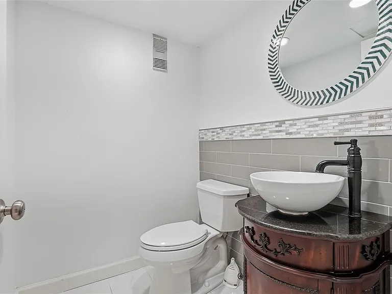 5700 Mariner St #702 — Photo 39