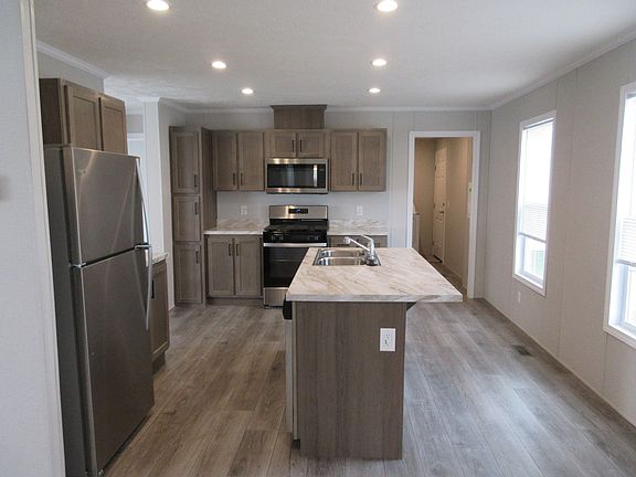 2nd image of 43600 W Park Dr #421