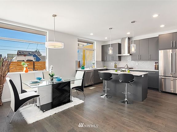 5th image of 6105 A 22nd Avenue NW