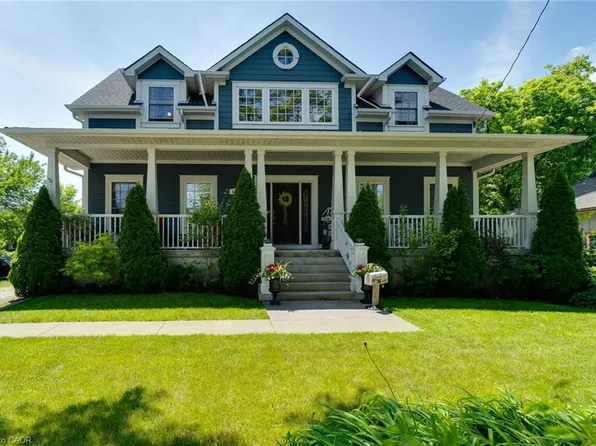 1026 Beach Blvd, Hamilton, ON L8H 6Z4