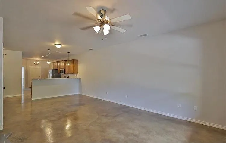 409 Private Road 1208 #B — Photo 4