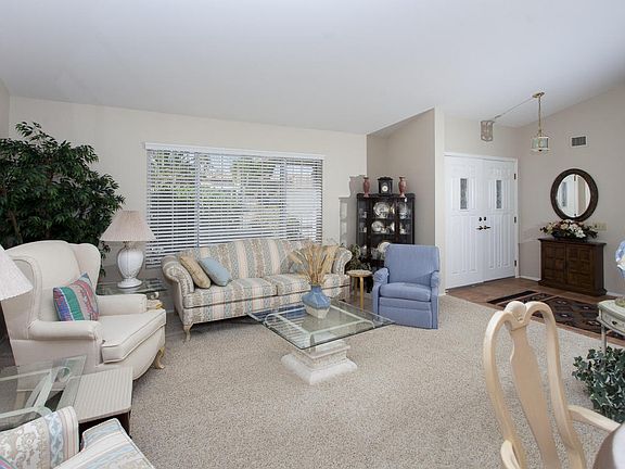 3rd image of 20435 N Meadowood Dr