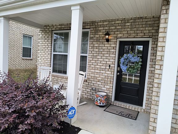 3rd image of 258 Hazel Ln