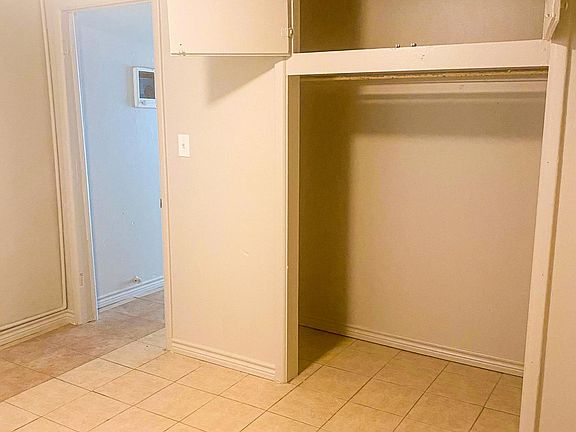4th image of 1115 S Rockford Ave #C