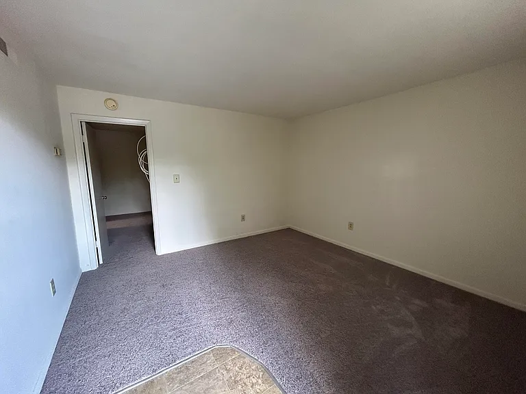 104 Hounds Chase Ln SW #6 — Photo 3