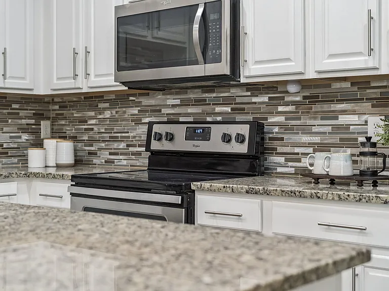 14410 Swanley St — Photo 34