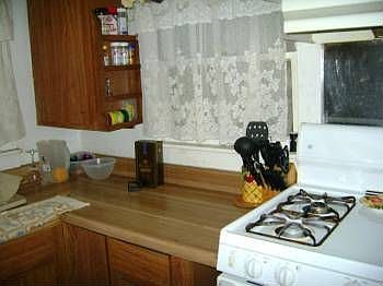 4th image of 320 Lincoln Ave
