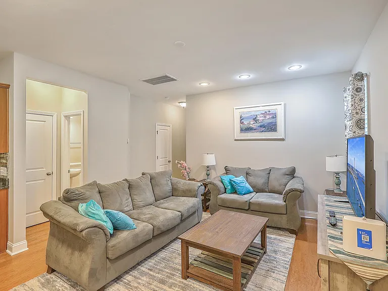 1114 Santa Elena Way — Photo 3