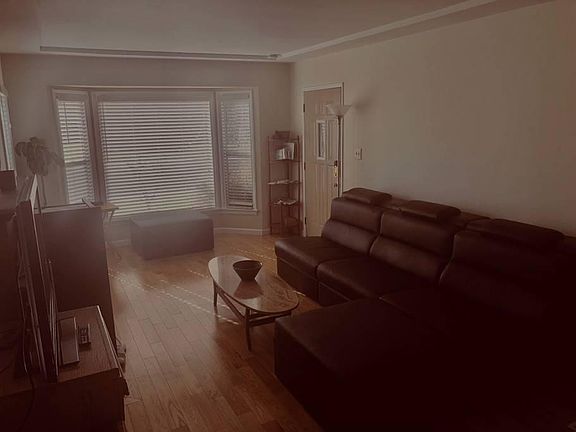 4th image of 8352 Stewart Ave