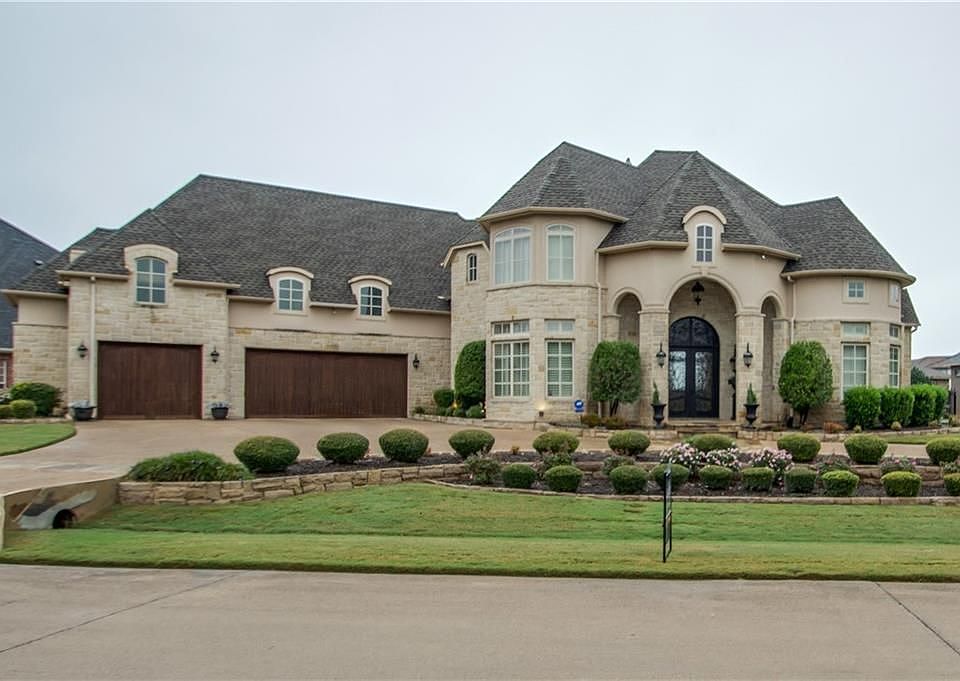 1st image of 5932 Lakeside Dr