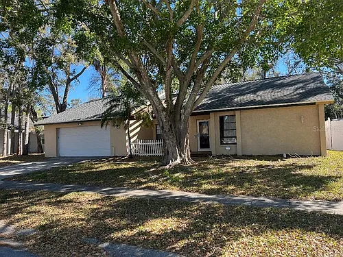200 Arbor Dr W Photo 1